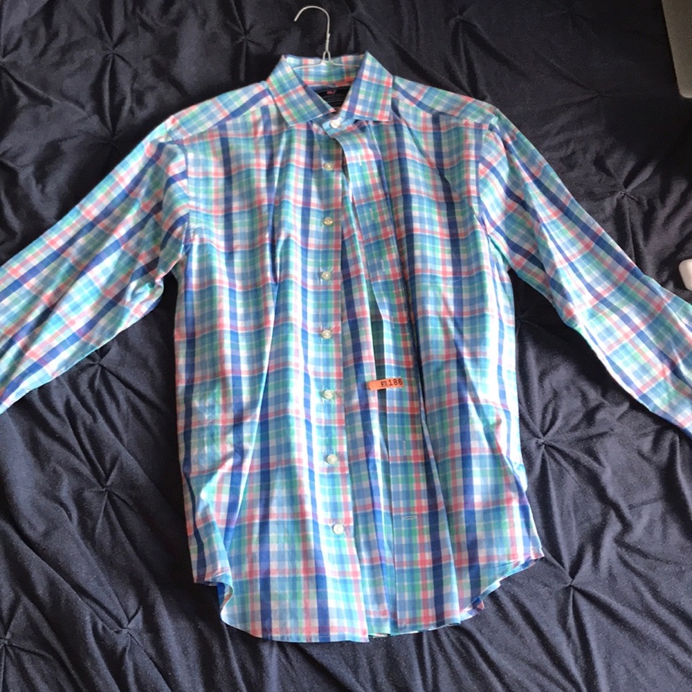 Men’s Vineyard vines long sleeve size small